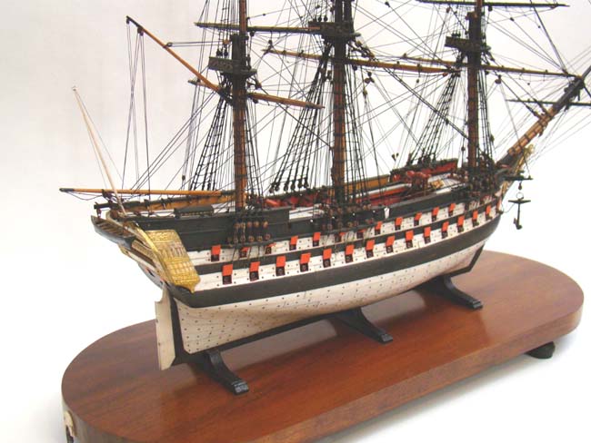 A fantastic Prisoner-of-War STYLE Bone and wood model,circa 1920, of a late 18th century 74 gun English Ship-of-the line — image 4